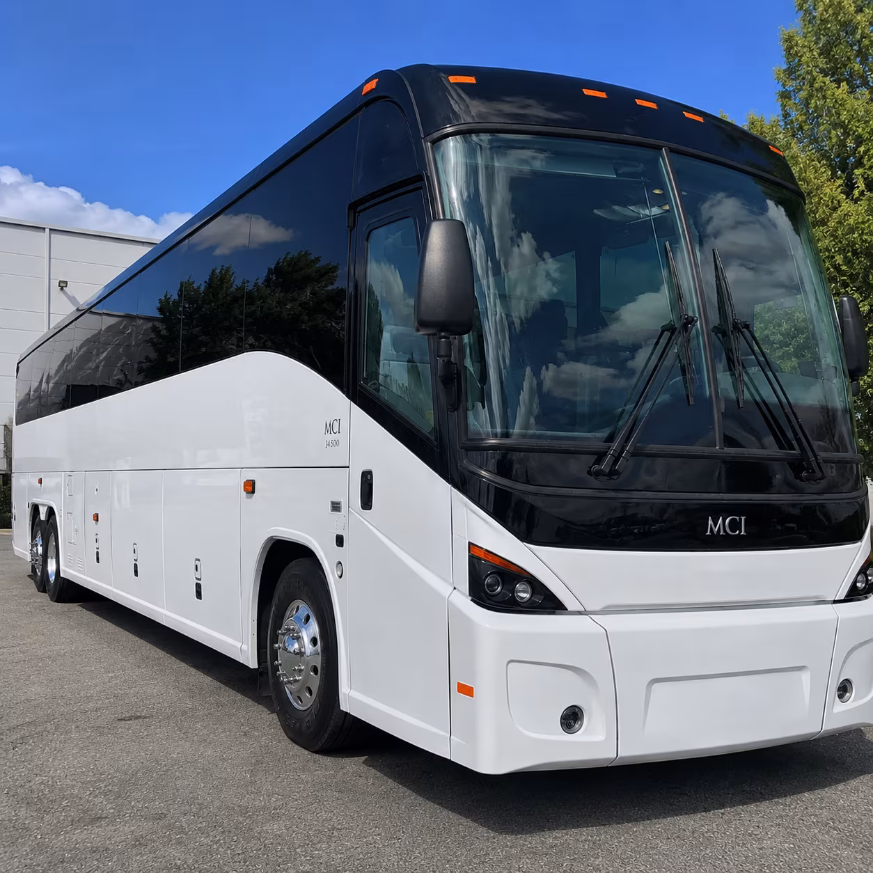 busrentalpinellaspark com makes corporate and medical travel airport transfers easy in pinellas park
