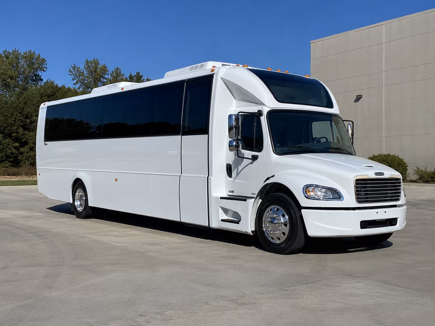 pinellas park 28 passenger party bus