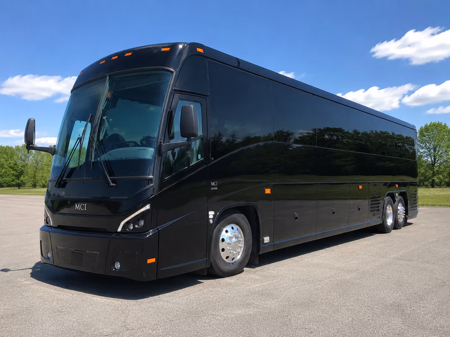 shuttle your guests between hotel blocks and your pinellas park area venue